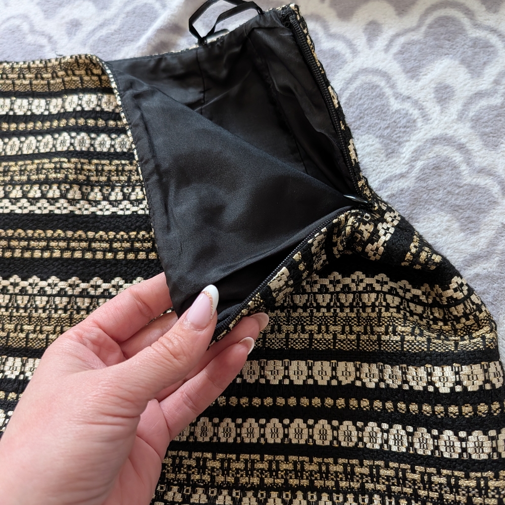 J. McLaughlin Stripped Metallic Pattern Skirt - image 5